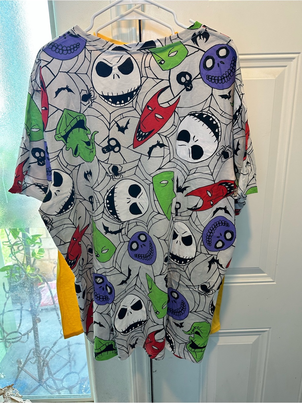 Disney Tim Burton's The Nightmare Before Christmas Web Mask Toss Graphic T-Shirt - Picture 4 of 8